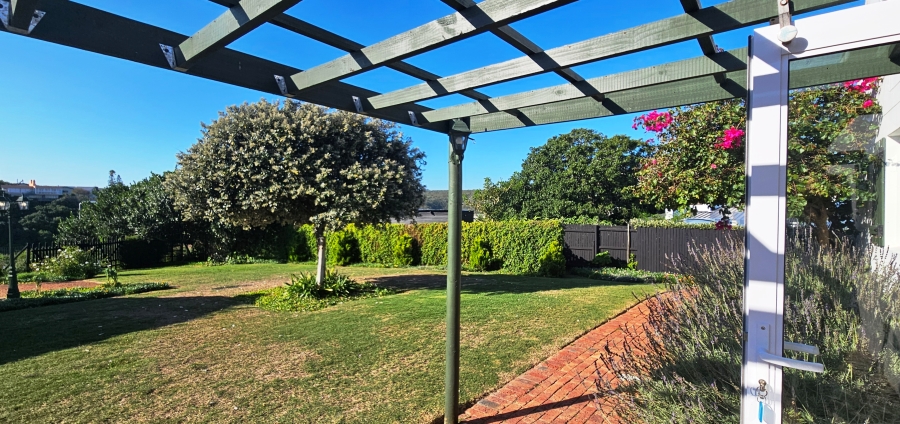 3 Bedroom Property for Sale in Stilbaai Wes Western Cape